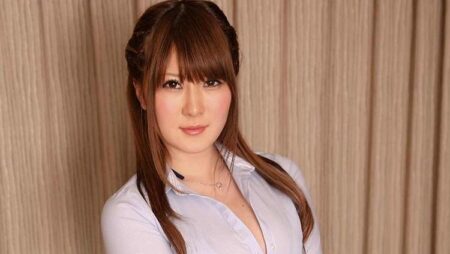 Momoka Nishina – Diễn viên JAV với thân hình cực chuẩn